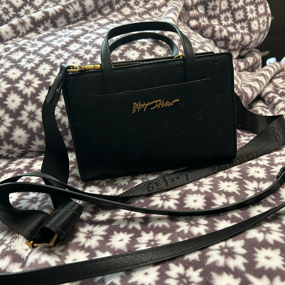 Betsy Johnson Skullicious crossbody purse